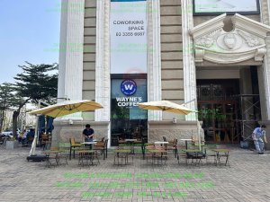 Dù Quán Cafe Ngoài Trời Nên Chọn Loại Nào? Lệch Tâm Hay Đúng Tâm?